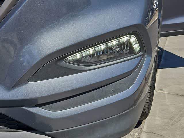 Thumbnail: 2016 Hyundai Tucson - 11