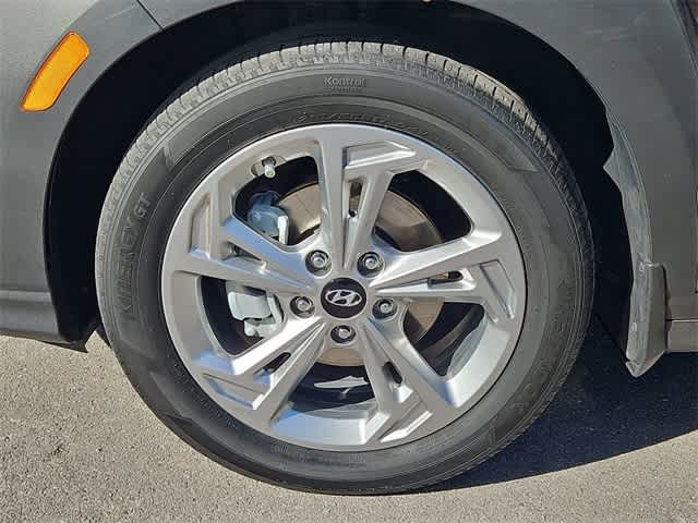 Thumbnail: 2022 Hyundai Kona - 13