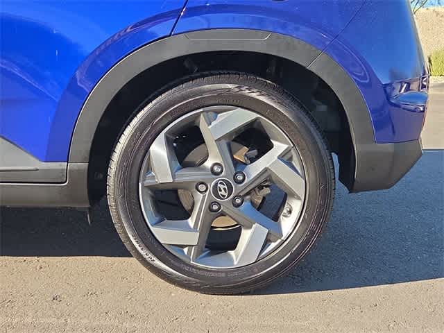 Thumbnail: 2023 Hyundai Venue - 13