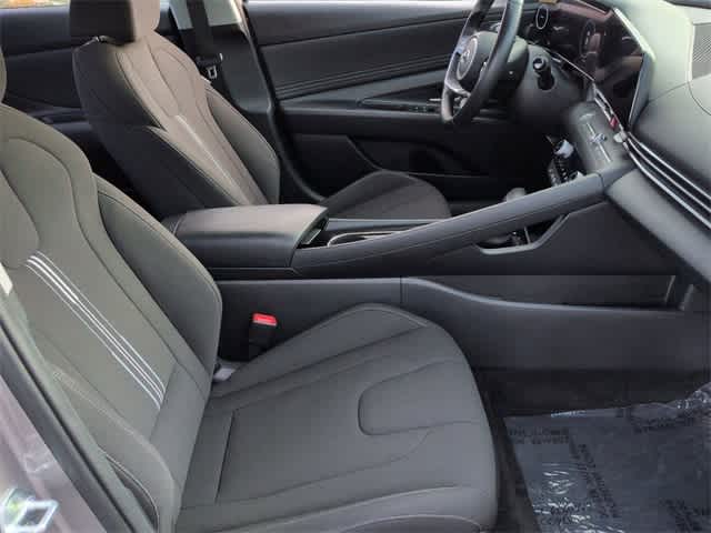 Thumbnail: 2023 Hyundai Elantra - 22