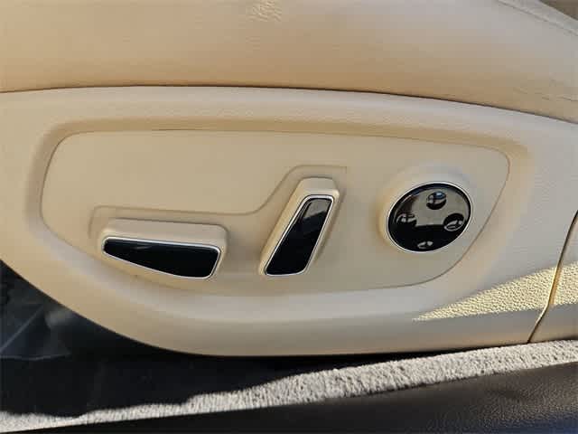 Thumbnail: 2017 Genesis G80 - 18