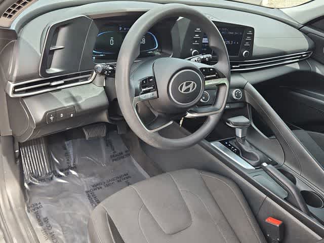 Thumbnail: 2024 Hyundai Elantra - 10