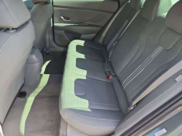 Thumbnail: 2024 Hyundai Elantra - 18