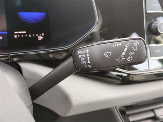 Thumbnail: 2022 Volkswagen Taos - 24