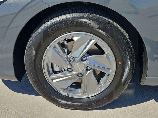 Thumbnail: 2026 Hyundai Elantra - 13