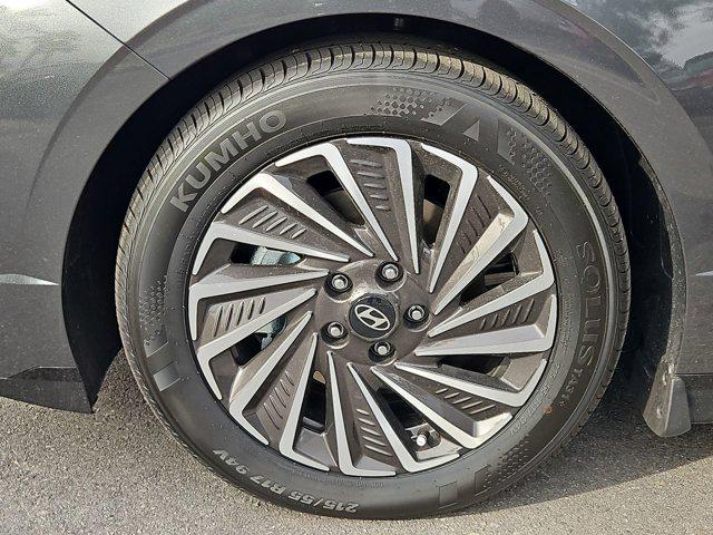 Thumbnail: 2026 Hyundai Sonata - 13