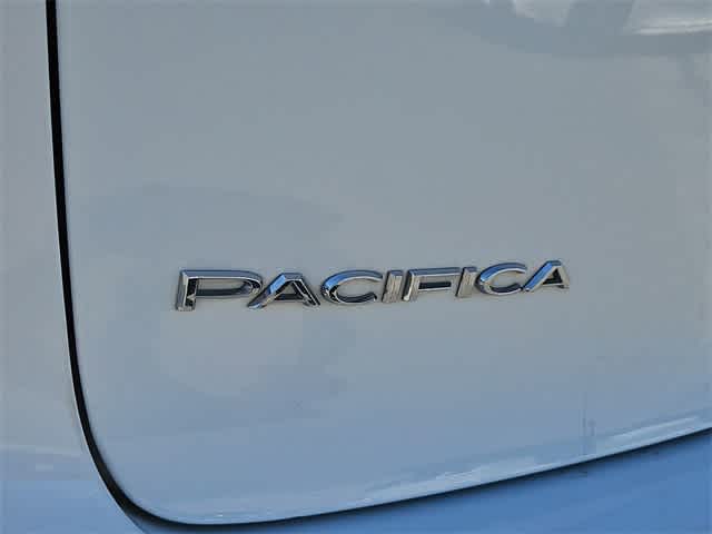 Thumbnail: 2023 Chrysler Pacifica - 13