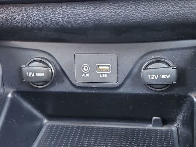 Thumbnail: 2016 Hyundai Tucson - 30