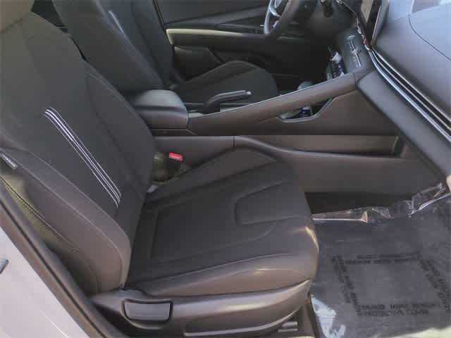 Thumbnail: 2024 Hyundai Elantra - 20