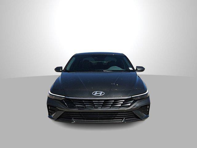 Thumbnail: 2026 Hyundai Elantra - 3