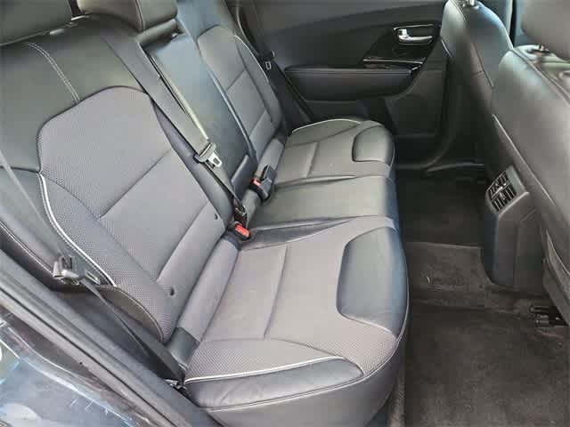 Thumbnail: 2022 Kia Niro - 21