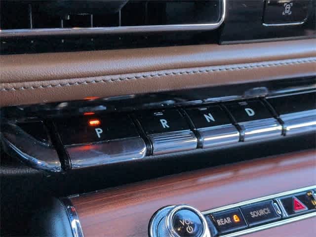 Thumbnail: 2022 Lincoln Aviator - 34