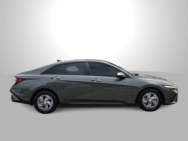 Thumbnail: 2024 Hyundai Elantra - 9