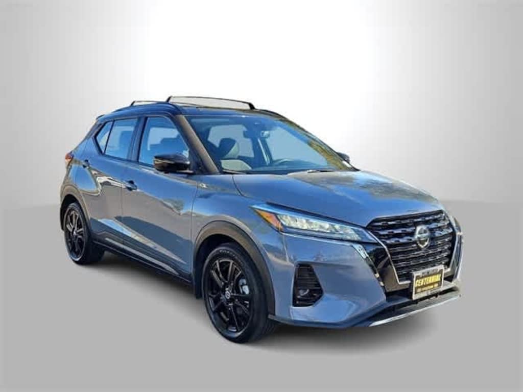 Used 2021 Nissan Kicks SR SUV