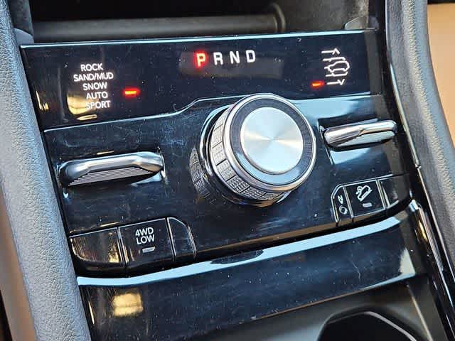 Thumbnail: 2022 Jeep Grand Cherokee - 34