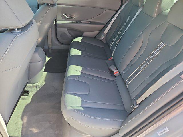 Thumbnail: 2025 Hyundai Elantra - 18