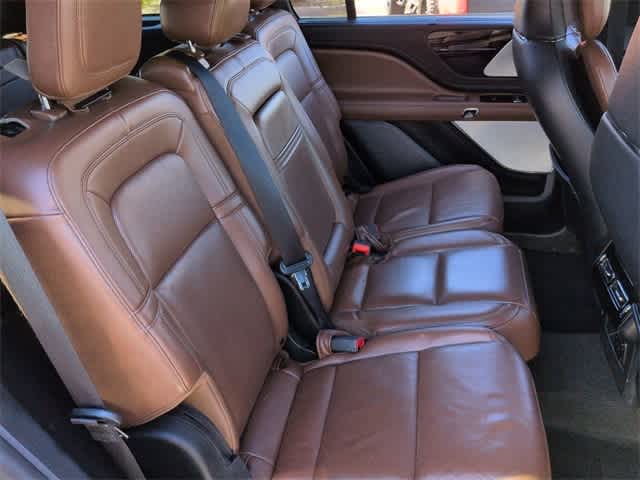 Thumbnail: 2022 Lincoln Aviator - 21