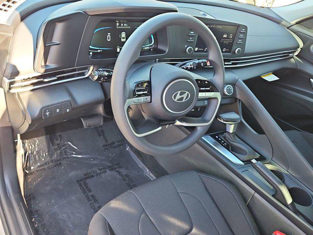 Thumbnail: 2026 Hyundai Elantra - 10