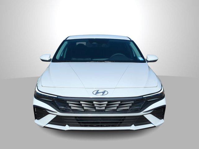 Thumbnail: 2026 Hyundai Elantra - 3