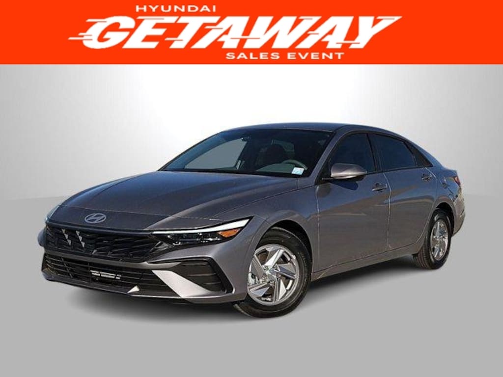 New 2025 Hyundai Elantra SE Sedan