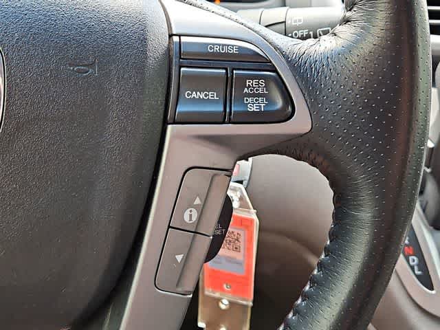 Thumbnail: 2011 Honda Odyssey - 26