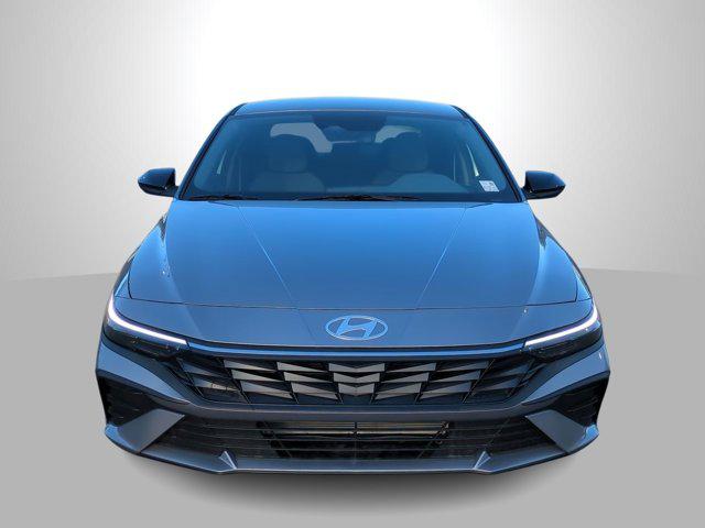 Thumbnail: 2026 Hyundai Elantra - 3