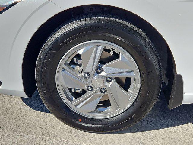 Thumbnail: 2026 Hyundai Elantra - 13