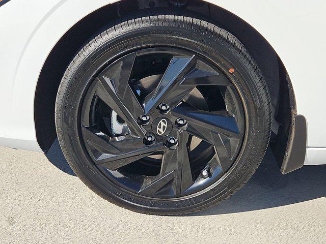 Thumbnail: 2026 Hyundai Elantra - 13