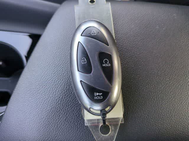 Thumbnail: 2025 Hyundai Elantra - 33