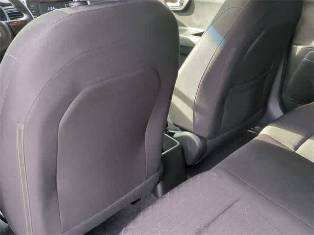 Thumbnail: 2019 Kia Rio - 17