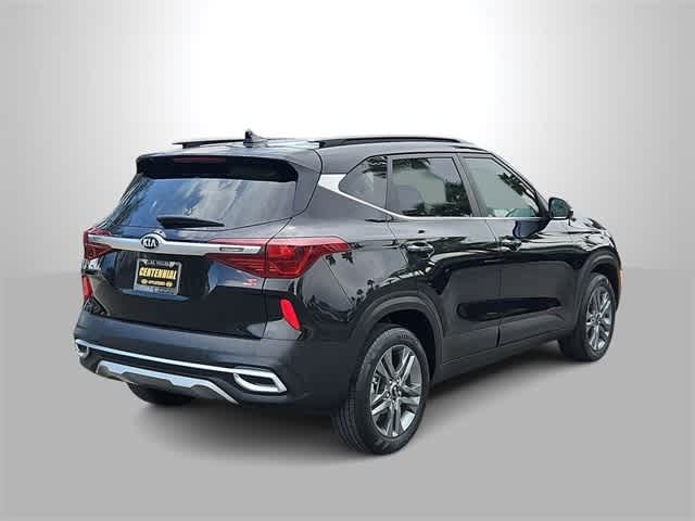 Thumbnail: 2021 Kia Seltos - 8