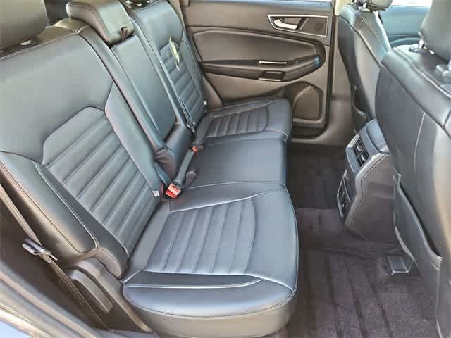 Thumbnail: 2016 Ford Edge - 21