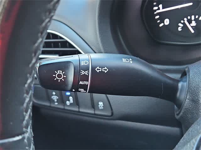 Thumbnail: 2020 Hyundai Elantra - 27