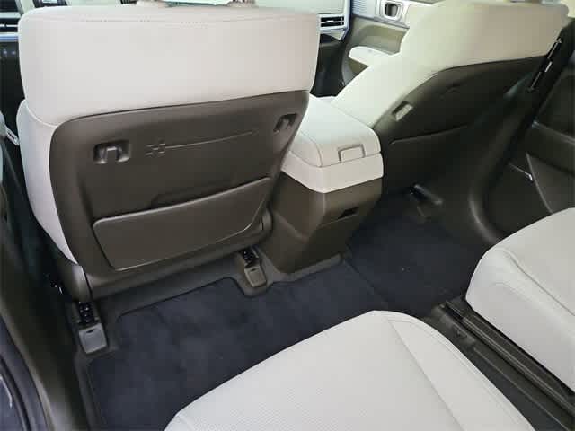 Thumbnail: 2025 Hyundai Santa Fe - 18