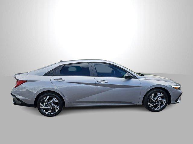 Thumbnail: 2025 Hyundai Elantra - 9