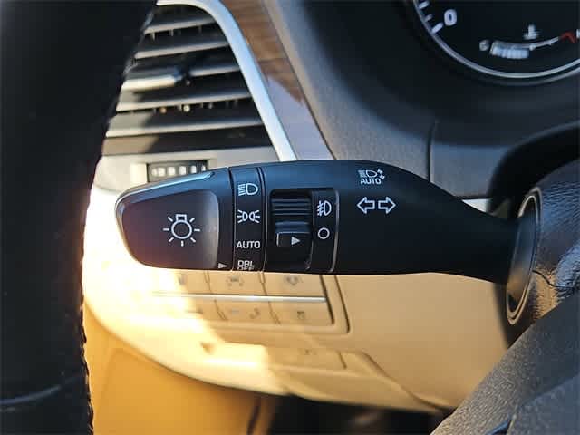 Thumbnail: 2017 Genesis G80 - 28