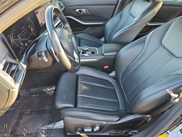 Thumbnail: 2023 BMW 3 Series - 16