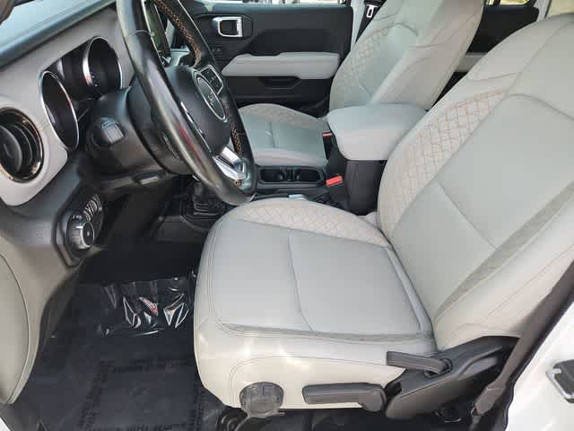 Thumbnail: 2022 Jeep Wrangler - 16