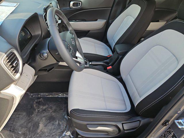 Thumbnail: 2025 Hyundai Venue - 16