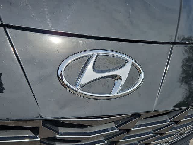Thumbnail: 2023 Hyundai Elantra - 11