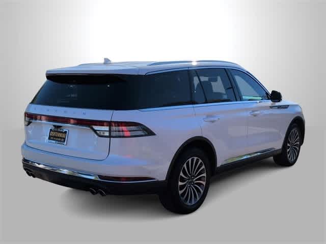 Thumbnail: 2022 Lincoln Aviator - 7