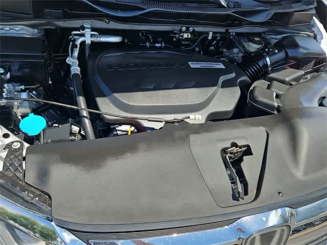 Thumbnail: 2019 Honda Odyssey - 15
