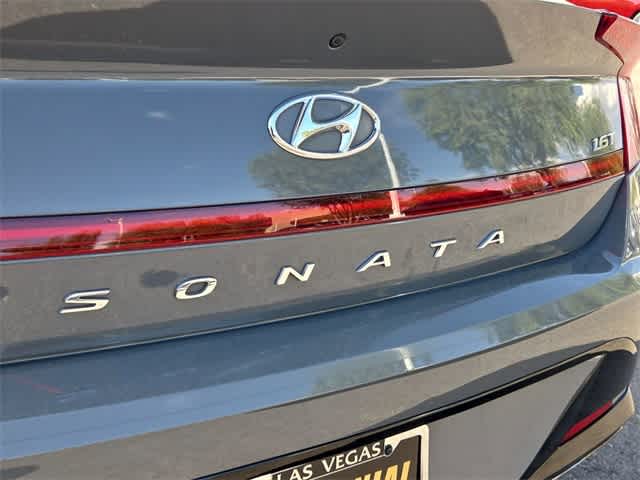 Thumbnail: 2022 Hyundai Sonata - 12