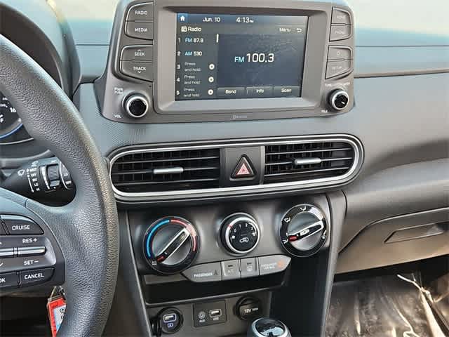 2021 Hyundai Kona SE 26
