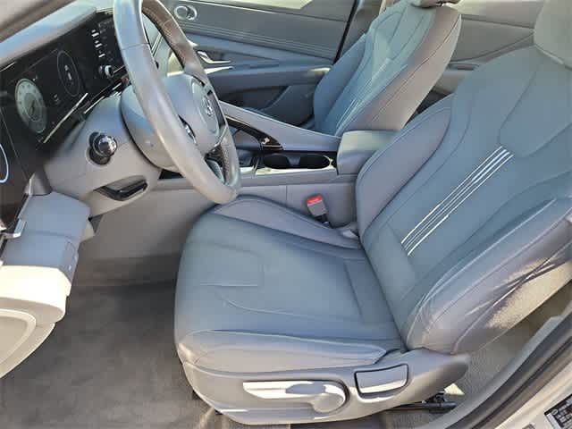 Thumbnail: 2022 Hyundai Elantra - 16