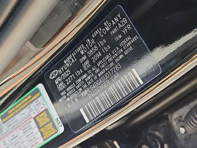 Thumbnail: 2025 Hyundai Elantra - 35