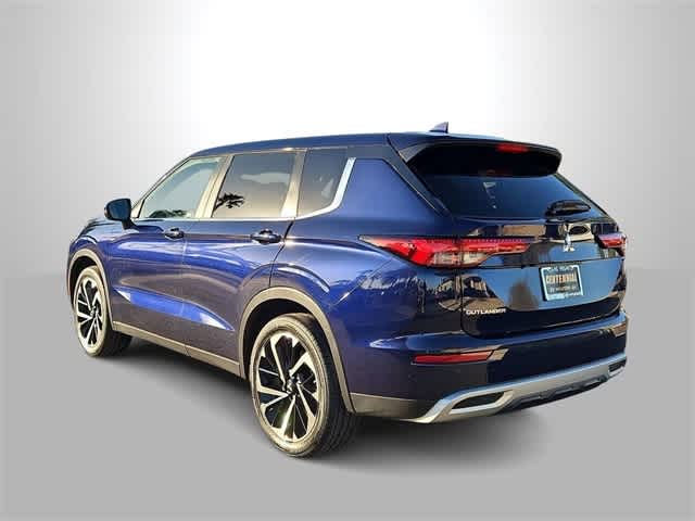 Thumbnail: 2022 Mitsubishi Outlander - 6