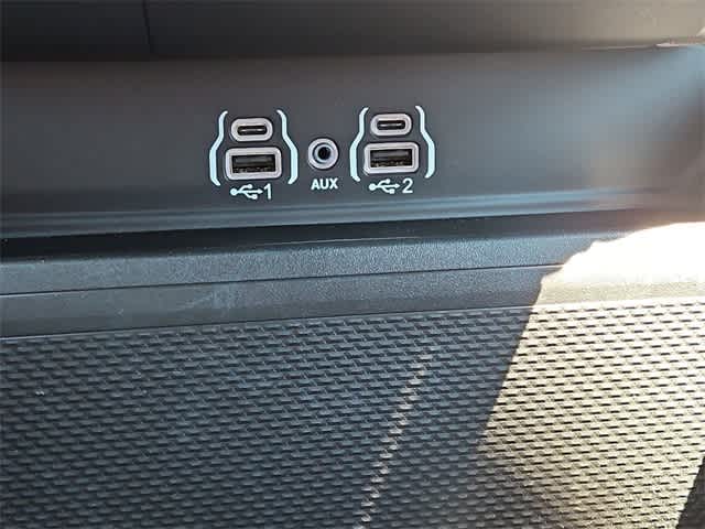 Thumbnail: 2025 RAM 1500 - 28