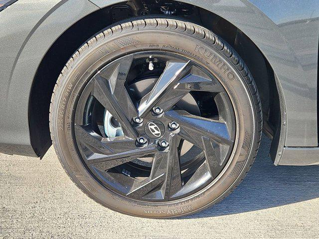 Thumbnail: 2026 Hyundai Elantra - 13