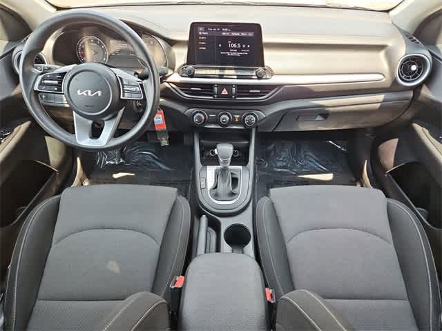 Thumbnail: 2022 Kia Forte - 14